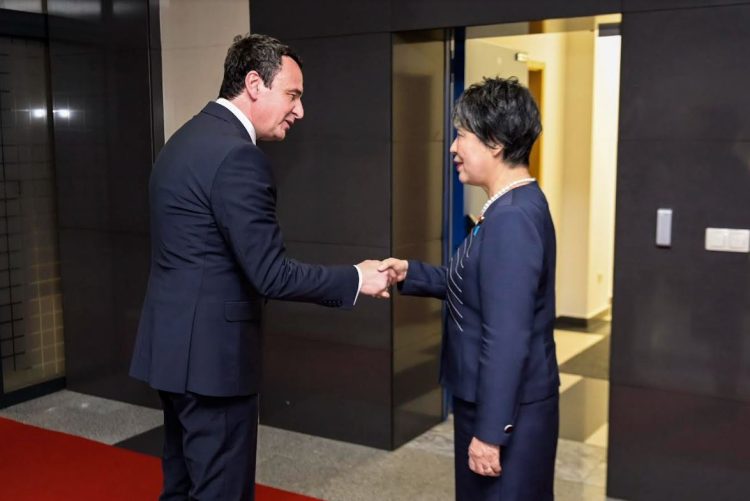 Kurti takohet me ministren e Jashtme japoneze, flasin për dialogun e mundësinë e investimeve