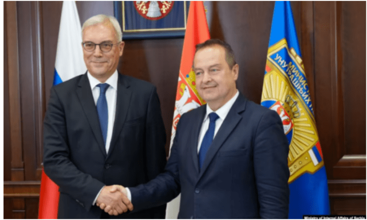 BE dhe SHBA, presion Serbisë: Marrëdhëniet me Rusinë ‘nuk janë normale’