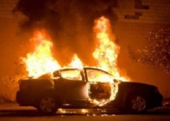 Digjen dy automjete të komunës së Zveçanit