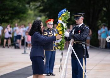ShBA: Osmani nderon ushtarët amerikanë që sakrifikuan në shërbim të lirisë dhe paqes