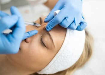 Injeksionet me Botox të rremë sëmurin 17 gra në 9 shtete të ShBAsë