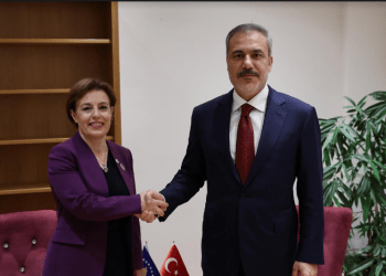 Ministrja Gërvalla takoi Ministrin e Jashtëm të Turqisë, Hakan Fidan, në fokus bashkëpunimi ekonomik