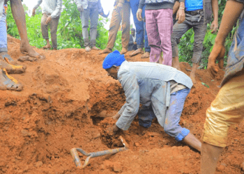 Shkon në 229 numri i të v*dekurve nga rrëshqitjet e dheut në Etiopi