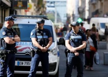 Su*lm me ar*më gjatë festës së një ditëlindjeje, 4 të vr*arë në Francë