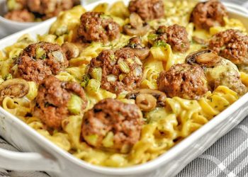 Jufka me qofte shtëpie, shije perfekte e traditës shqiptare