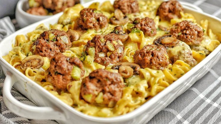 Jufka me qofte shtëpie, shije perfekte e traditës shqiptare