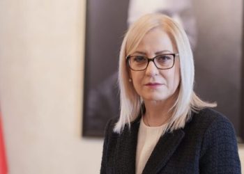 Jep dorëheqjen kryetarja e Kuvendit të Shqipërisë, Lindita Nikolla!