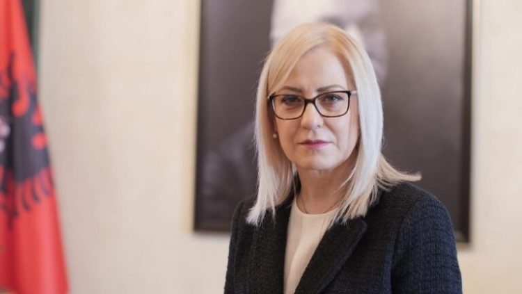 Jep dorëheqjen kryetarja e Kuvendit të Shqipërisë, Lindita Nikolla!