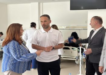 Drejtori Kurtishi: Në Klinikën e Onkologjisë ka përmirësim të kushteve për pacientë