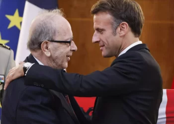 Pallati Elysee ndan mesazhin e Macronit për Kadarenë: E nderoi Francën duke e zgjedhur si azil për krijimtarinë e tij