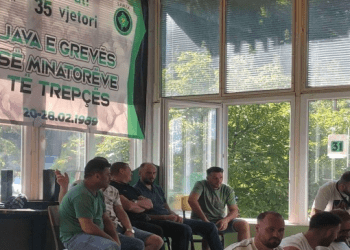 Minatorët kërkojnë transferimin e pagave deri nesër