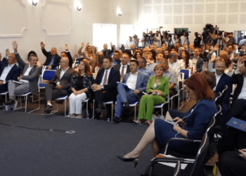 S’kalon kërkesa e opozitës që tri projektligje të hiqen nga rendi i ditës