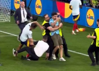 Morata mund të humbasë finalen? Spanjolli dëmtohet nga punonjësi i sigurisë në fund të ndeshjes