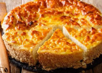 Oriz i pjekur me qumësht dhe vezë, plot shije