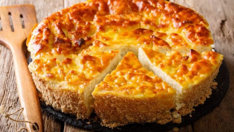 Oriz i pjekur me qumësht dhe vezë, plot shije