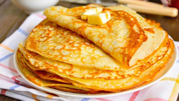 Si të përgatisni palaçinkat sipas traditës korçare