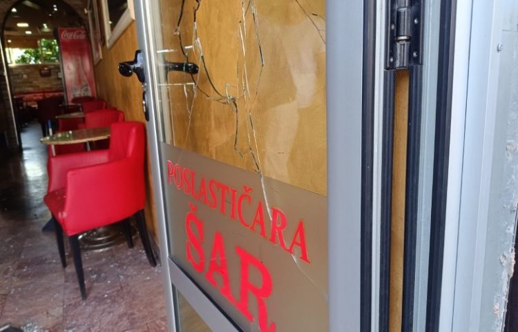 Sulmohet me koktej molotovi një lokal në veri që Sveçla e kishte vizituar