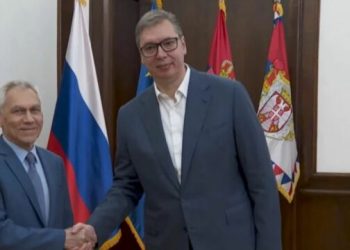 I bëri Rusisë për të festuar bashkë  80 vjetorin e çlirimit të Beogradit, mediat ruse e ‘çojnë në qiell’ Vuçiqin