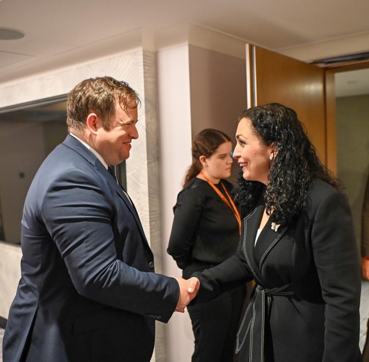 Osmani takon ministrin britanik: Aleanca me MB-në, e rëndësishme për popullin e Kosovës
