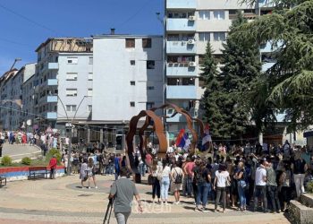 Instrumentet politike të Vuçiqit nisin protestën në veri të Republikës së Kosovës