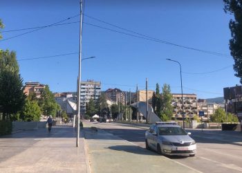 Serbët e veriut paralajmërojnë protestë në Mitrovicë