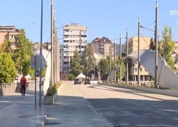 Analistët: BE po sillet ndaj Kosovës me metoda të diktatit (VIDEO)