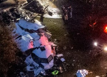 Nis largimi i trupave prej aeroplanit të rrëzuar në Brazil
