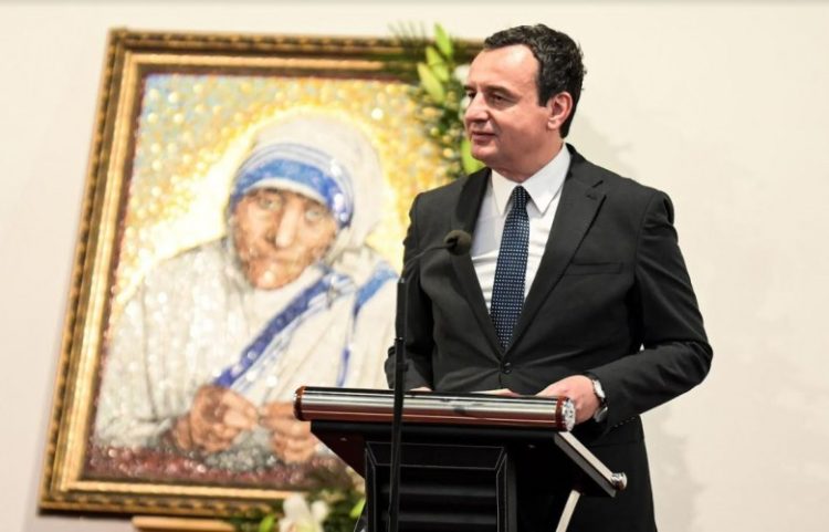 Kurti për Nënën Terezë: Shqiptarja nga Shkupi, u bë si nënë për të varfërit