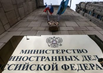 Rusia shton në listën e sanksioneve edhe 92 qytetarë amerikanë