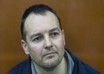 Gazetari rus dënohet me 8 vjet, kritikoi sulmin ndaj Ukrainës