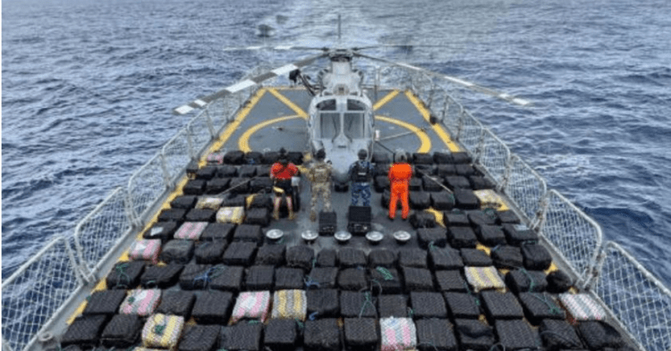 Sekuestrohen 7.2 tonë kokainë në Oqeanin Paqësor, 15 të arrestuar (Video)