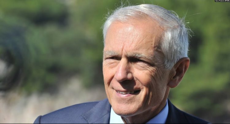 Clark: Serbia është krahu i Rusisë në Ballkan dhe i shërben interesave ruse