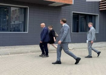 Sarrazin përfundon takimin me presidenten Osmani
