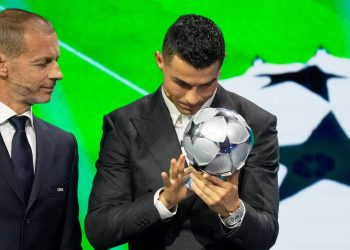 Ronaldo nderohet me çmimin e golashënuesit më të mirë në Ligën e Kampionëve