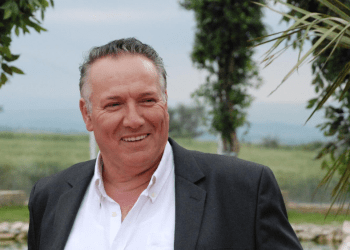 4 vite nga vdekja e mjekut Dr. Feti Hetemi, Fondacioni ndanë 2 bursa studentore në emër të tij