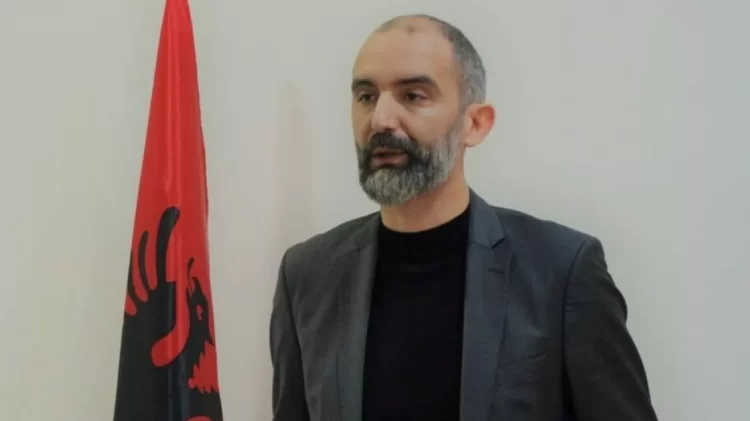 Abrashi thotë se “Gjykata Themelore e Prishtinës” bëri like kundër tyre: Tregoni kush ua menaxhon faqen