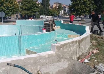 Rrethi para Urës së Ibrit po bëhet fontanë