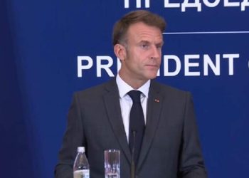 Macron kërkon progres në normalizimin e marrëdhënieve Kosovë-Serbi