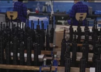 Nis prodhimi i armëve shqiptare, kompanitë përjashtohen nga taksat