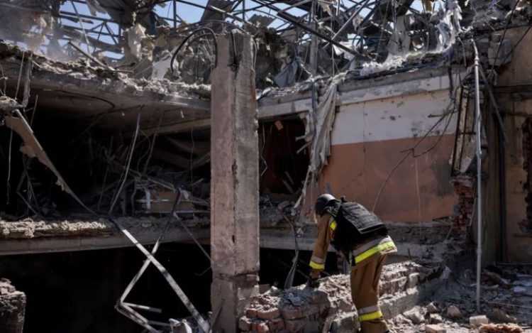 Zhduket një gazetar pas sulmit në Ukrainë
