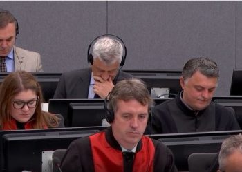 Ekipi i Thaçit i dërgon letër zyrtare Kurtit, Konjufcës e Haxhiut