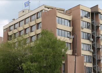 Aktakuzë dhe paraburgim ndaj serbit, dyshohet për dhunë seksuale krim i luftës në Kosovë