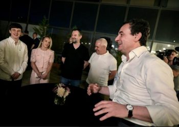 Kryeministri Kurti organizoi pritje për ekipin olimpik në Ballkonin e Hapur të Qeverisë (Foto)