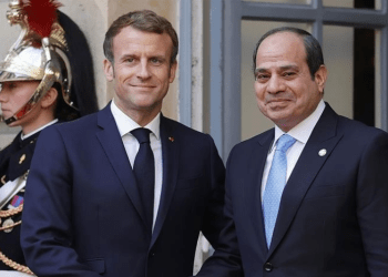 Presidenti egjiptian Sisi diskuton me Macron përpjekjet për armëpushim në Gaza