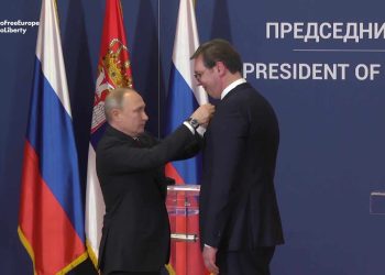Stojkoviq: Nuk ka hyrje në BE për sa kohë që Vuçiq mban urdhrin e Putinit