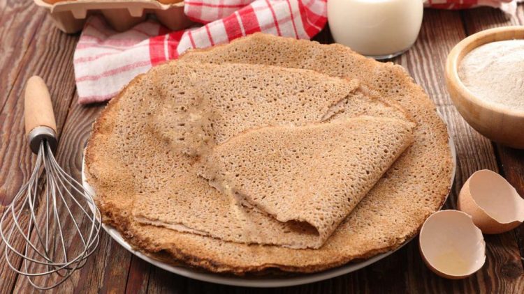 Palaçinka me miell misri, shije delikate e traditës sonë