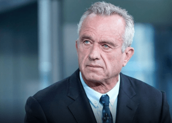 Kennedy tërhiqet nga gara presidenciale