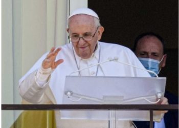 Papa shfaqet i shqetësuar për vendimin e Kievit për të ndaluar Kishën Ortodokse të Ukrainës