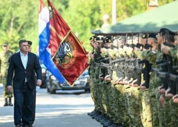 Milanoviq: Serbia e pazhvilluar po armatoset për shtatë ditë luftë fiktive që nuk do të shpërthejë kurrë