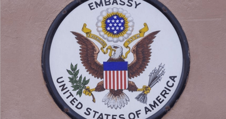 Ambasada e SHBA-së në Ukrainë paralajmëron qytetarët e saj: Ka rrezik për sulme me dronë dhe raketa ruse!